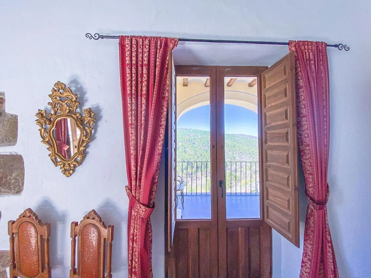 Casa Rural Sant Petrus De Madrona Pinell de Solsones Guest house