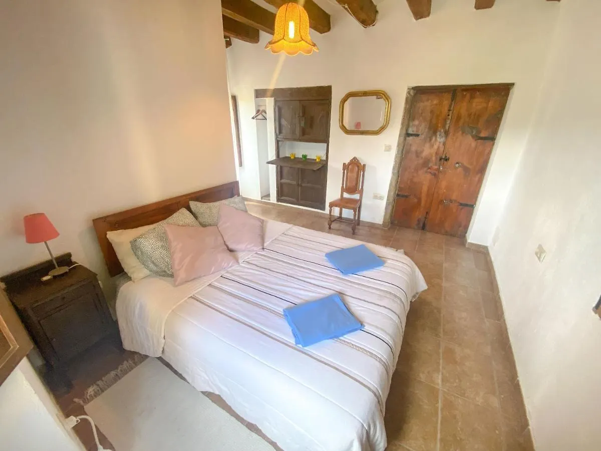 Konukevi Casa Rural Sant Petrus De Madrona Pinell de Solsones İspanya